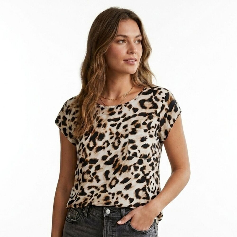 Lily White Leopard Print Top Small S Cheetah Pocket Short Sleeve Blouse Casual